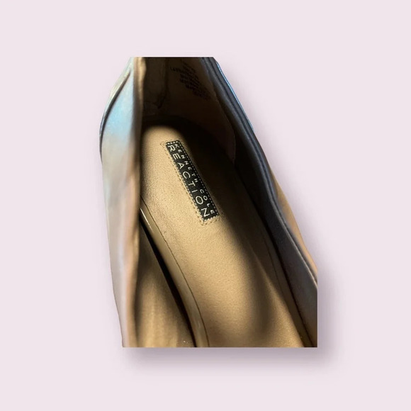 Kenneth Cole Ankle Strap, Zipper on Back Leather Heels, Neutral, Size 10 - Picture 6 of 6